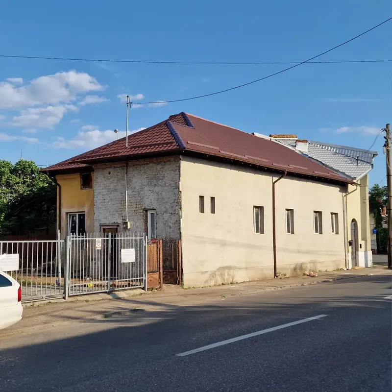 Casa finalizata acoperis rosu